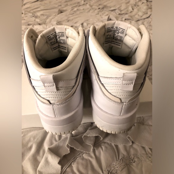 Nike Women’s Dunk High - Picture 4 of 5